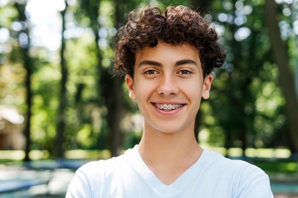 Braces Specialist: Your Path To Straighter Teeth